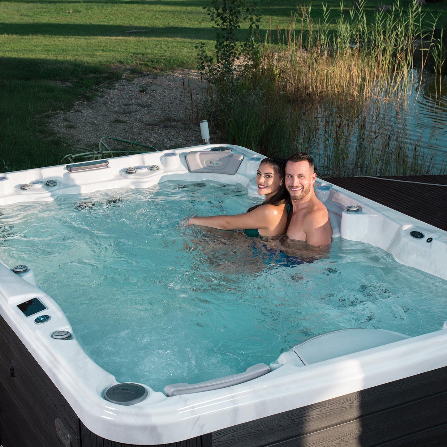 Wellis Olympus Luxury Hot Tub