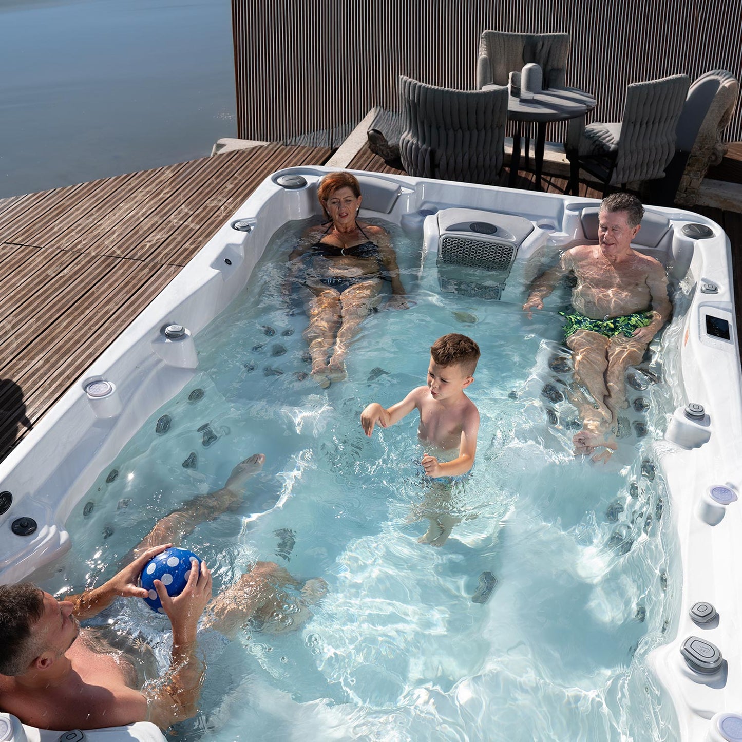 Wellis Olympus Luxury Hot Tub